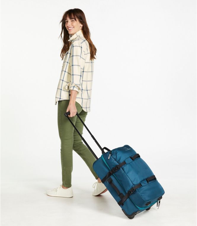Approach Rolling Gear Bag, Medium
